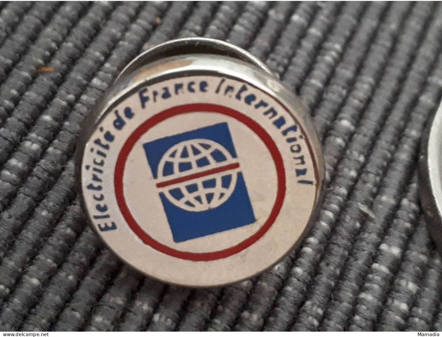 PIN'S PINS EDF INTERNATIONAL ELECTRICITE FRANCE - EDF GDF