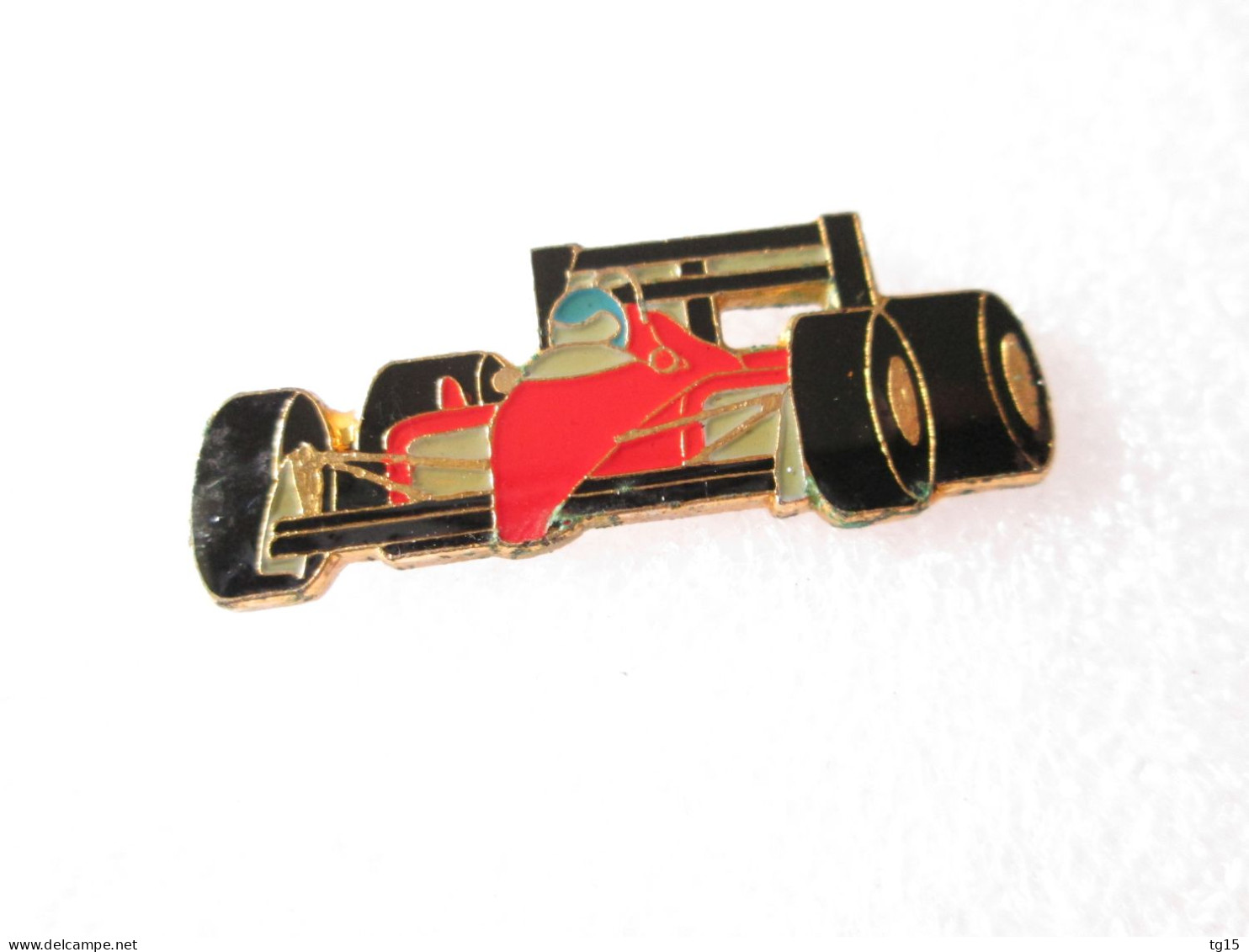 PIN'S    FERRARI   FORMULE 1 - Ferrari