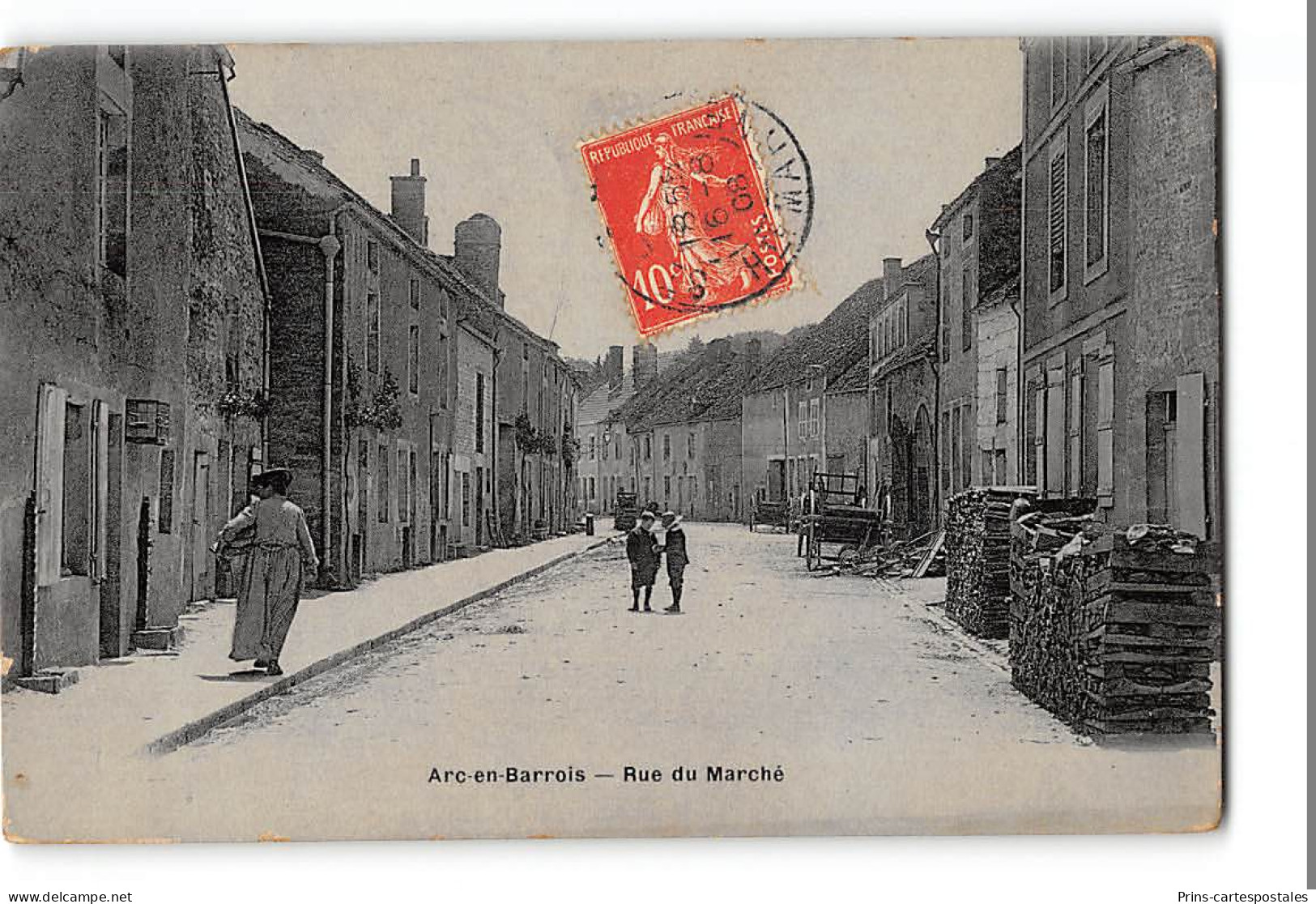 CPA 52 Arc En Barrois Rue Du Marché - Arc En Barrois