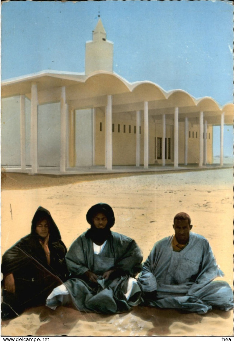 MAURITANIE - L'heure De La Prière - Islam - Mosquée - Musulmans - Mauretanien