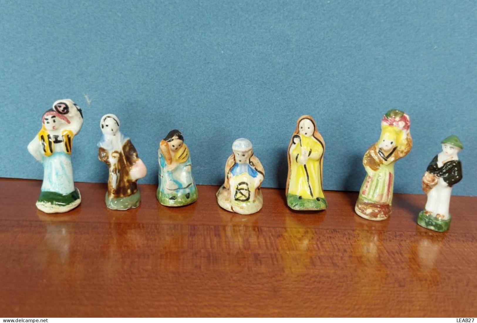 Lot De 20 Fèves Anciennes SANTONS Pour Crèche - Fait Main - Année 1985-1990 - Olds