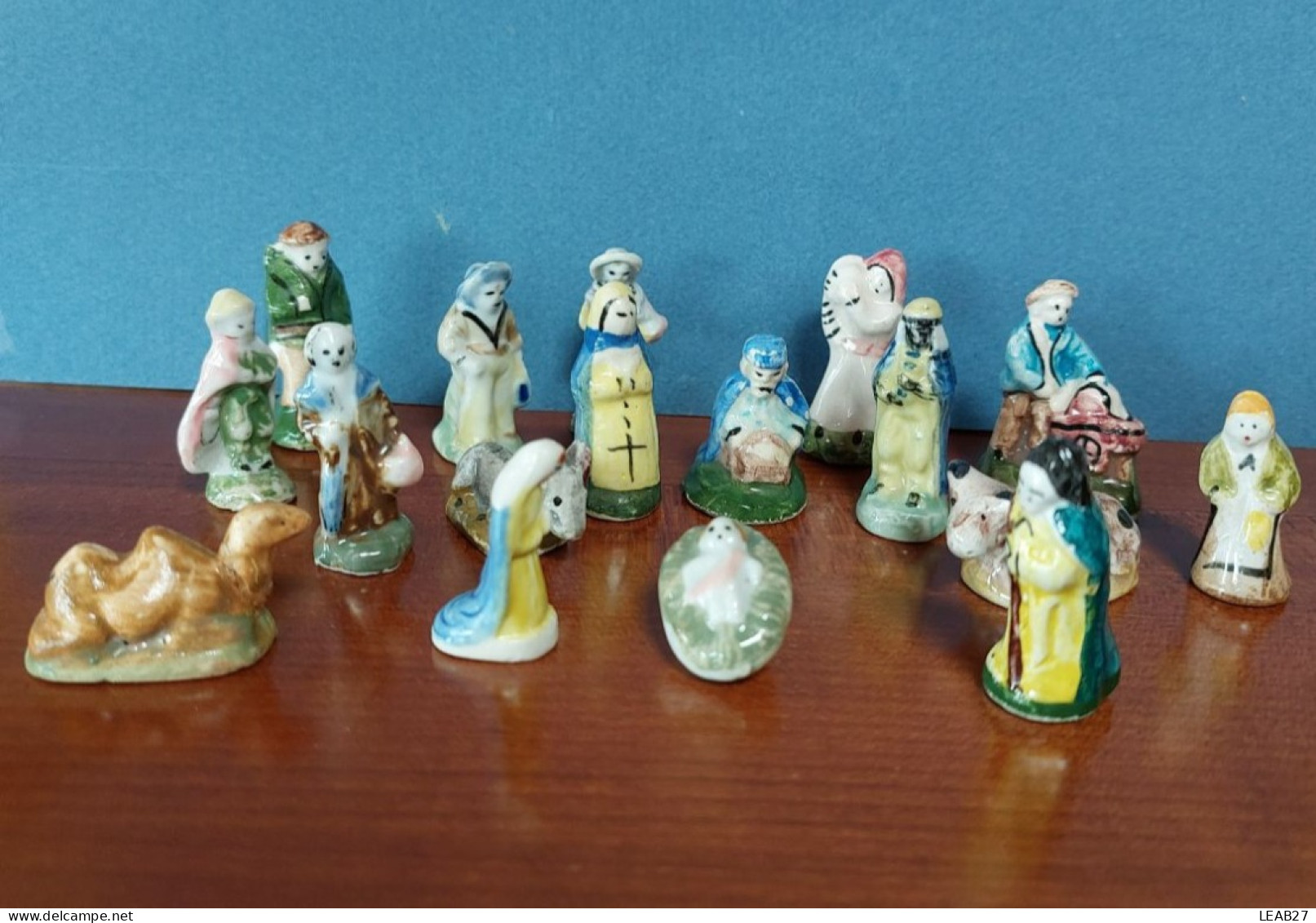 Lot De 17 Fèves Anciennes SANTONS Pour Crèche - Fait Main - Année 1985-1990 - Anciennes