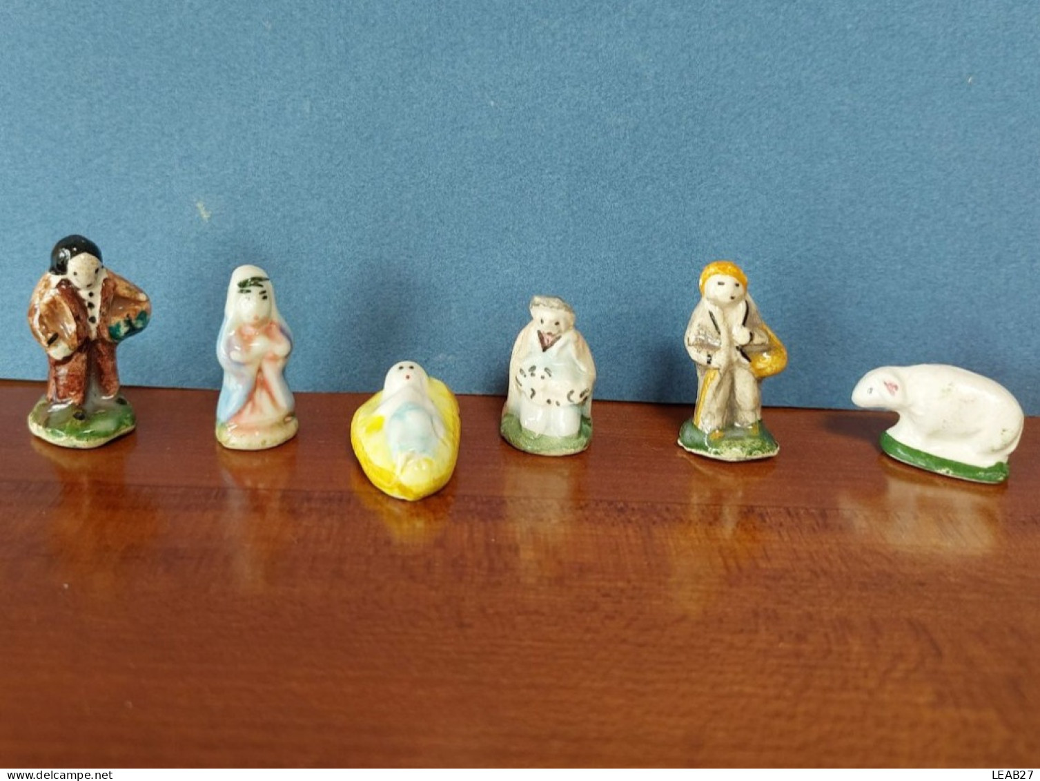 Lot De 18 Fèves Anciennes SANTONS Pour Crèche - Fait Main - Année 1985-1990 - Oude