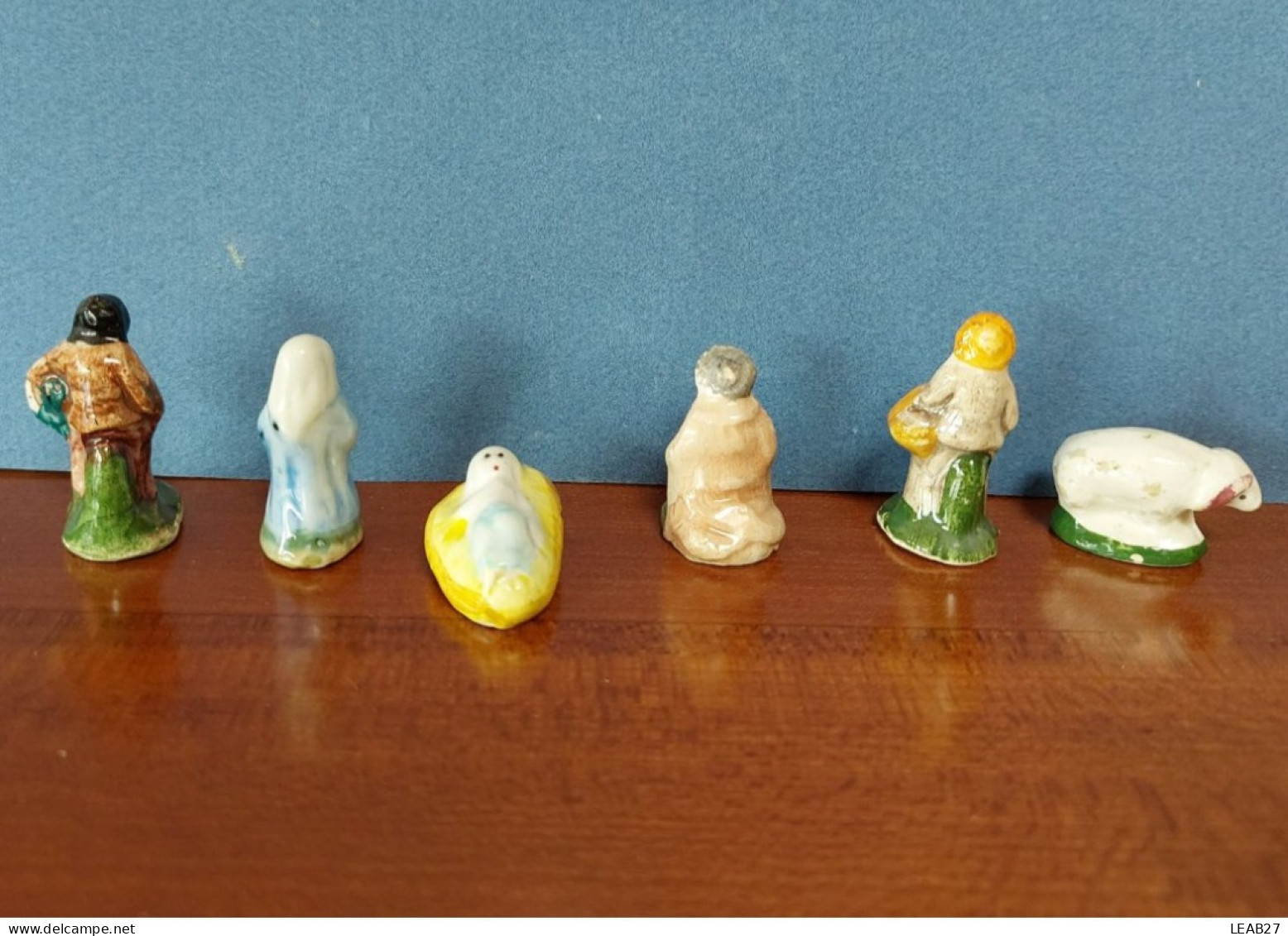 Lot De 18 Fèves Anciennes SANTONS Pour Crèche - Fait Main - Année 1985-1990 - Olds