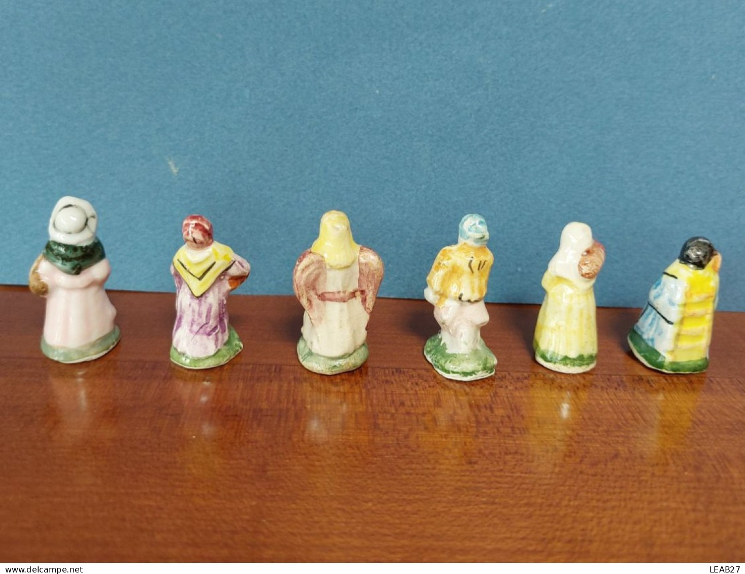 Lot de 18 fèves anciennes SANTONS pour crèche - fait main - Année 1985-1990