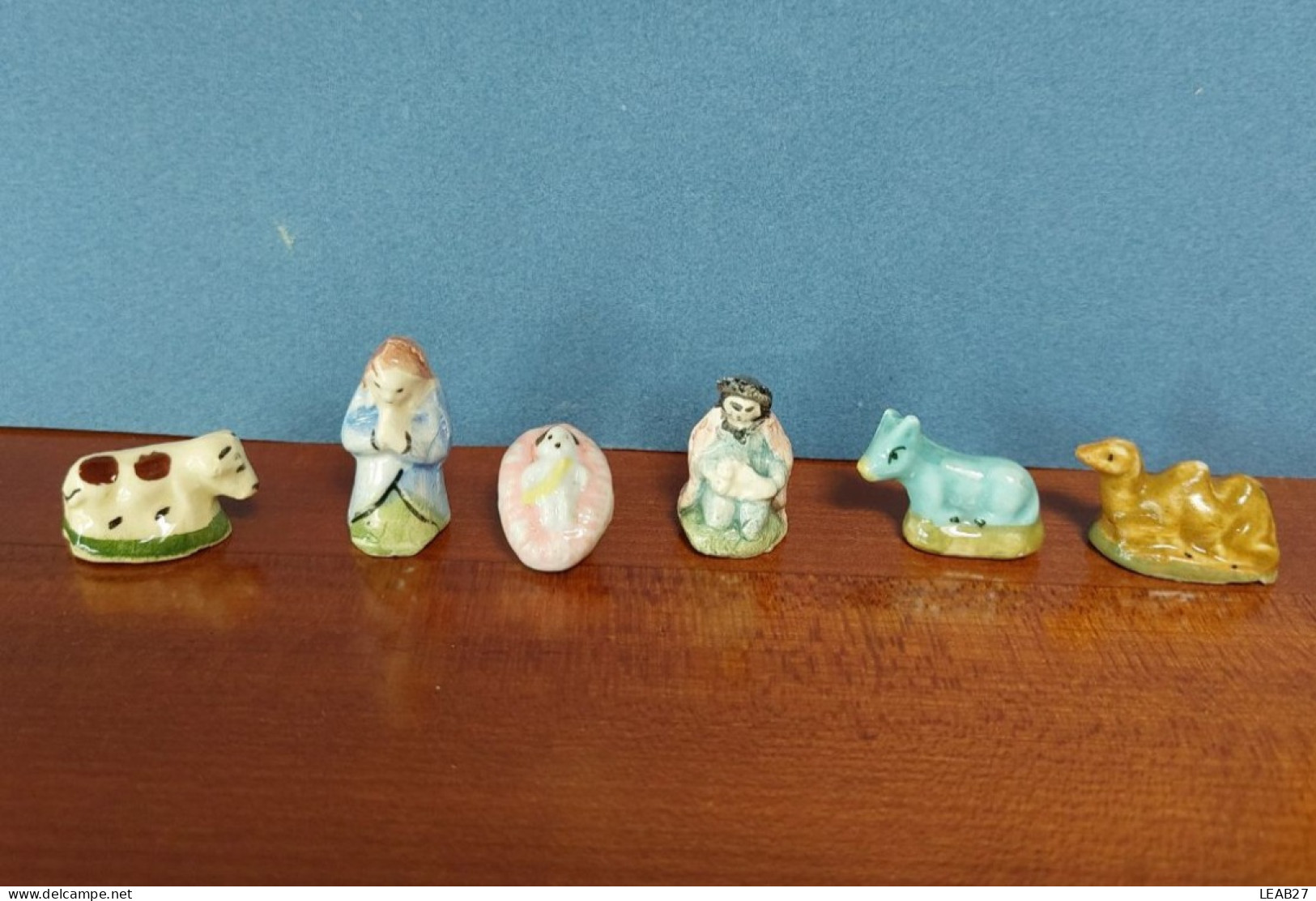 Lot De 17 Fèves Anciennes SANTONS Pour Crèche - Fait Main - Année 1985-1990 - Olds