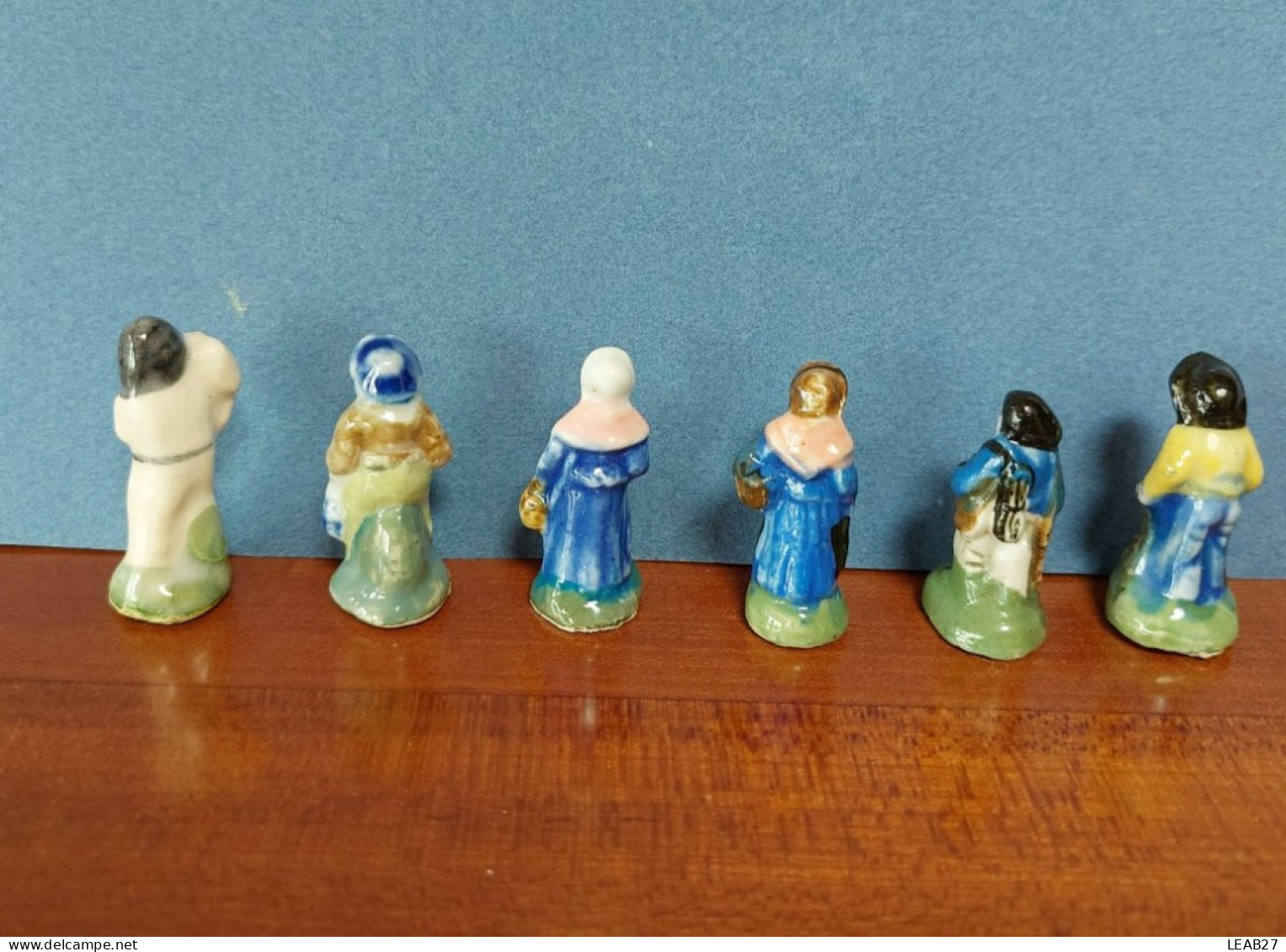 Lot de 17 fèves anciennes SANTONS pour crèche - fait main - Année 1985-1990