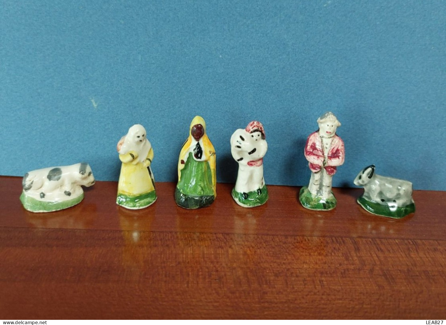 Lot De 19 Fèves Anciennes SANTONS Pour Crèche - Fait Main - Année 1985-1990 - Anciennes