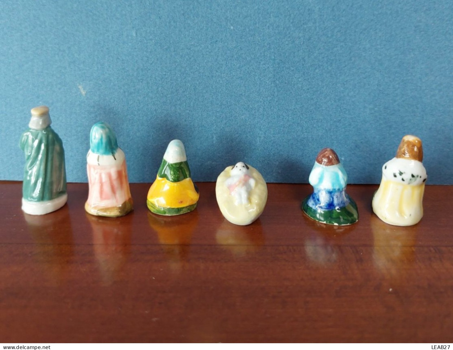 Lot De 20 Fèves Anciennes SANTONS Pour Crèche - Fait Main - Année 1985-1990 - Olds