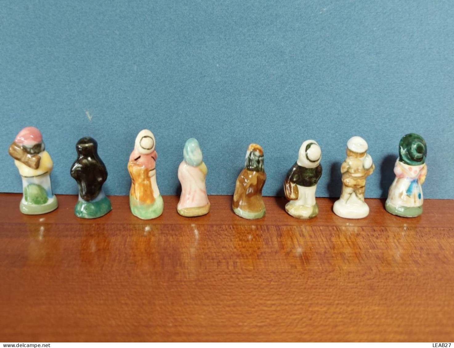 Lot De 23 Fèves Anciennes SANTONS Pour Crèche - Fait Main - Année 1985-1990 - Olds