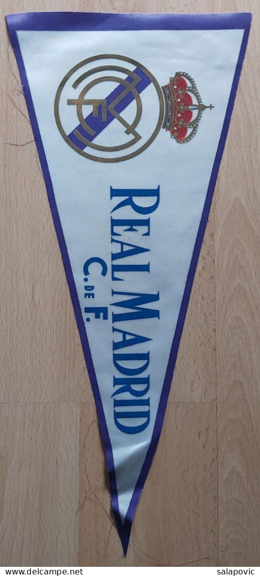 Real Madrid Spain Football Club Fussball Soccer Calcio PENNANT ZS 1 KUT - Bekleidung, Souvenirs Und Sonstige