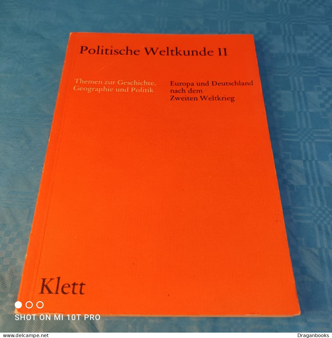 Politische Weltkunde II - Schulbücher