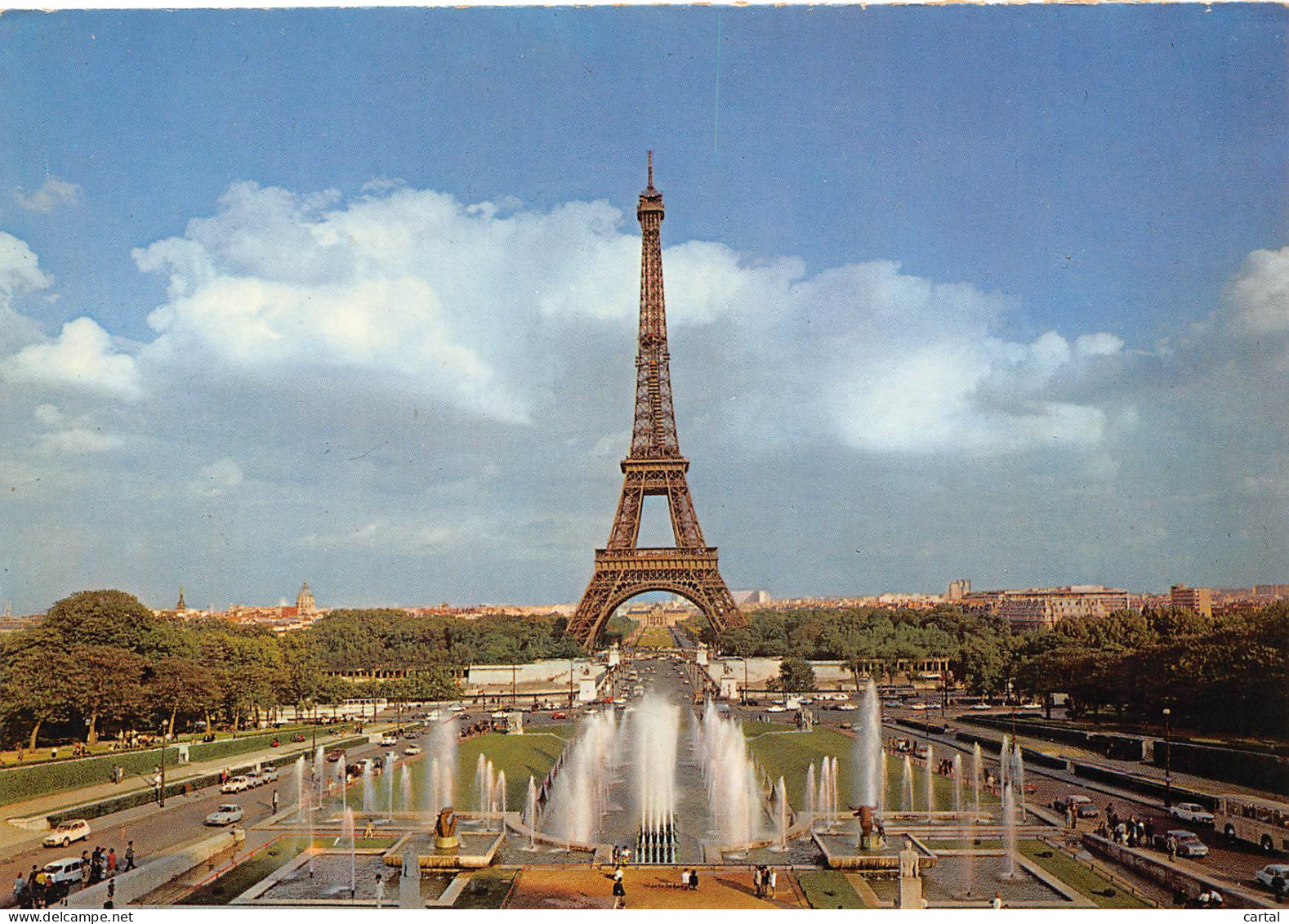 CPM - 75 - PARIS - La Tour Eiffel - Tour Eiffel