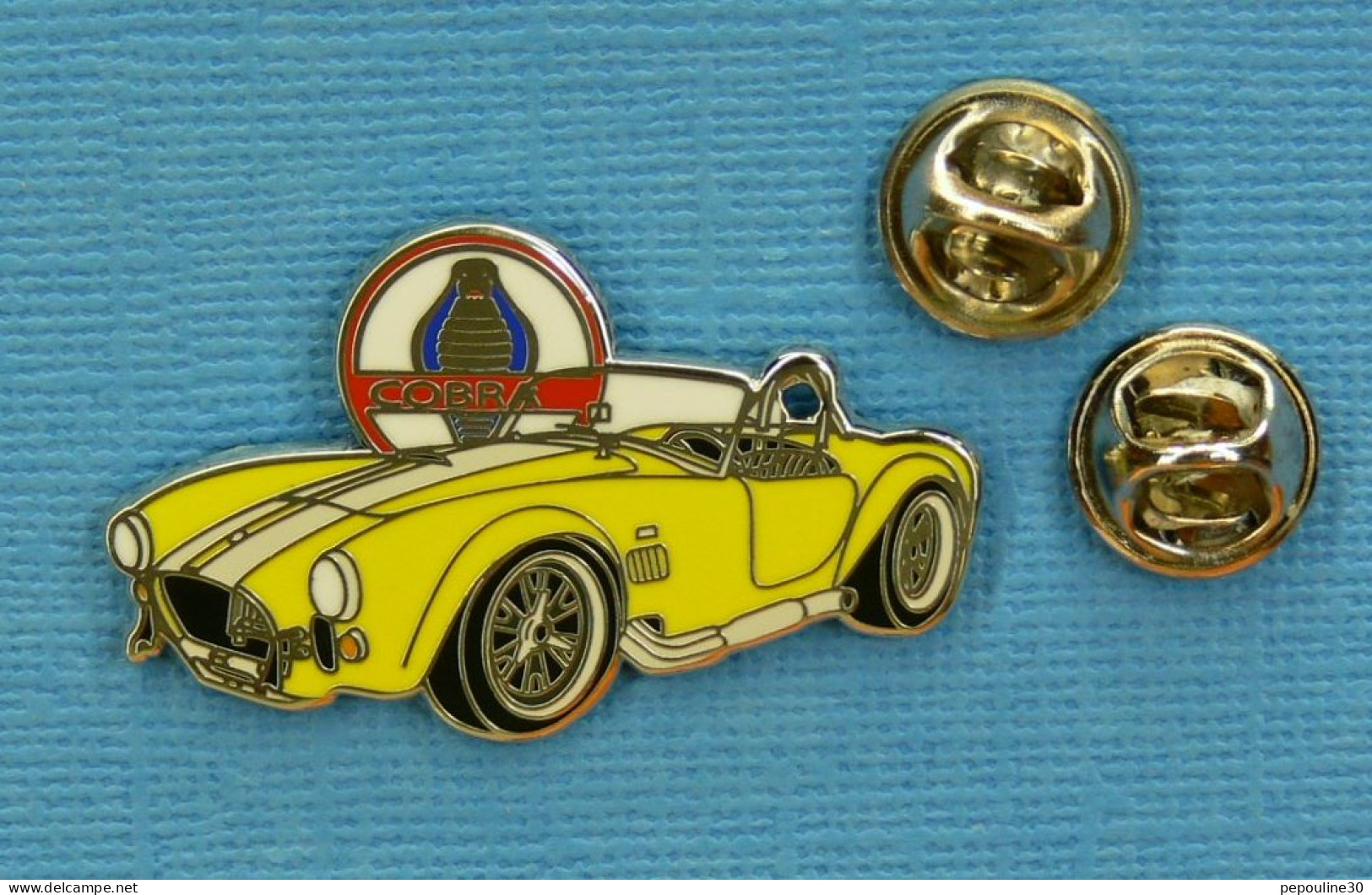 1 PIN'S //  ** L'" AC COBRA " VOITURE DE SPORT / 1960-1970 / MOTEUR V8 BOITE MANU 4 RAPPORTS FORD USA ** . (23/25) - Ford