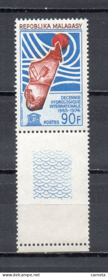 MADAGASCAR   N° 442     NEUF SANS CHARNIERE  COTE  1.70€   HYDROLOGIE UNESCO - Madagascar (1960-...)