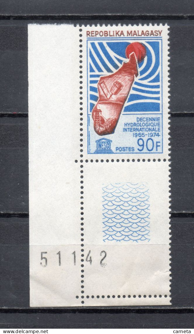 MADAGASCAR   N° 442     NEUF SANS CHARNIERE  COTE  1.70€   HYDROLOGIE UNESCO - Madagascar (1960-...)