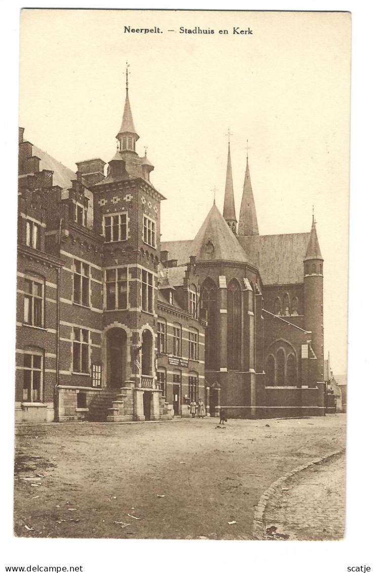 Neerpelt.   -    Stadhuis En Kerk - Neerpelt