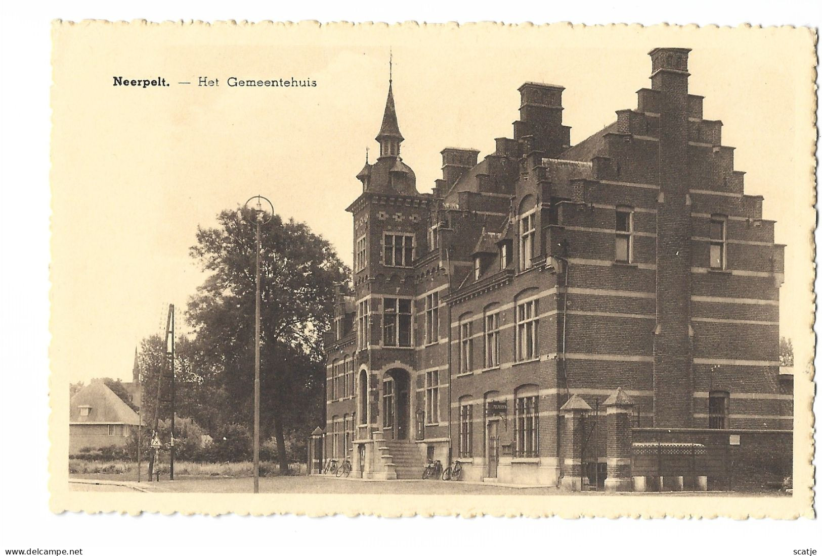 Neerpelt.   -    Het Gemeentehuis - Neerpelt