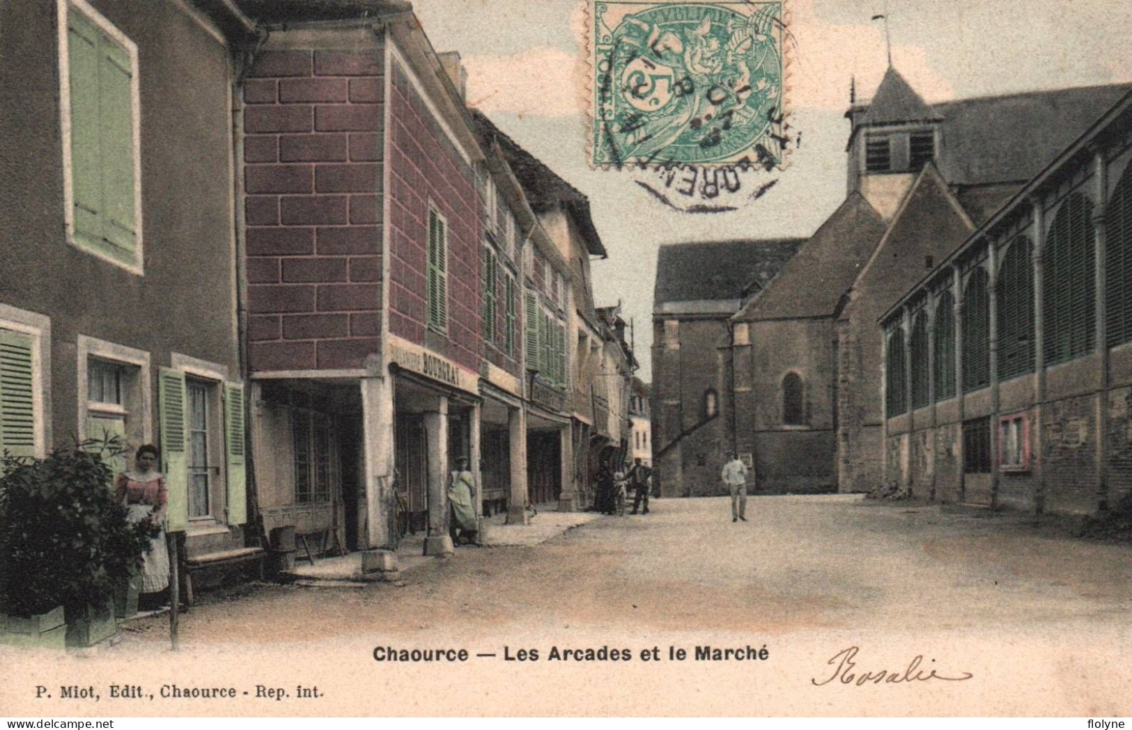 Chaource - Place - Les Arcades Et Le Marché - Boulangerie BOURGEAT - Chaource