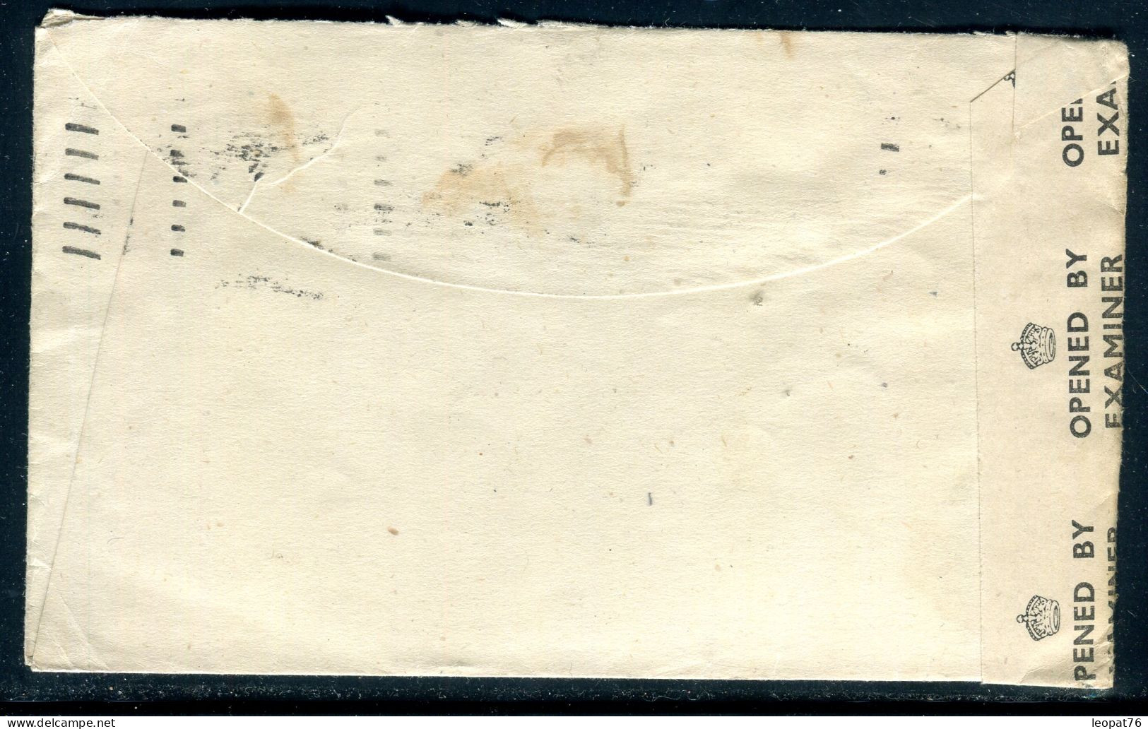 Grande Bretagne - Perforé Sur Enveloppe Commerciale De Houndlow Pour Paris En 1945 Avec Taxe Et Contrôle Postal - M 44 - Perforadas