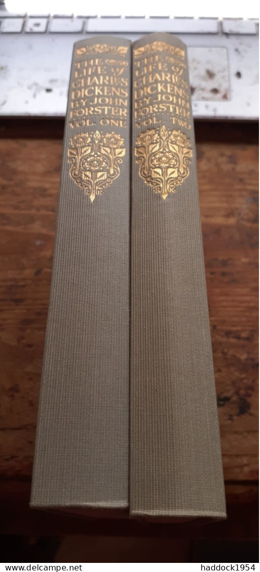 the life of charles dickens 2 volumes JOHN FORSTER dent et sons 1927