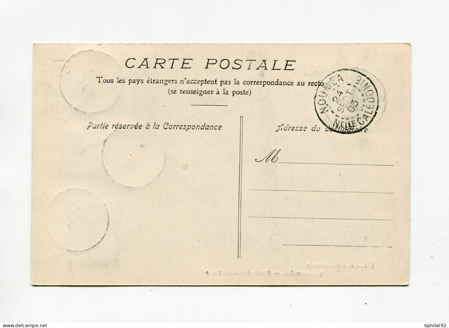 !!! NVELLE CALEDONIE, CPA DE NOUMEA, PLACE DES COCOTIERS AVEC BEL AFFRANCH PHILATELIQUE CACHETS DE NOUMEA DE 1903 - Lettres & Documents