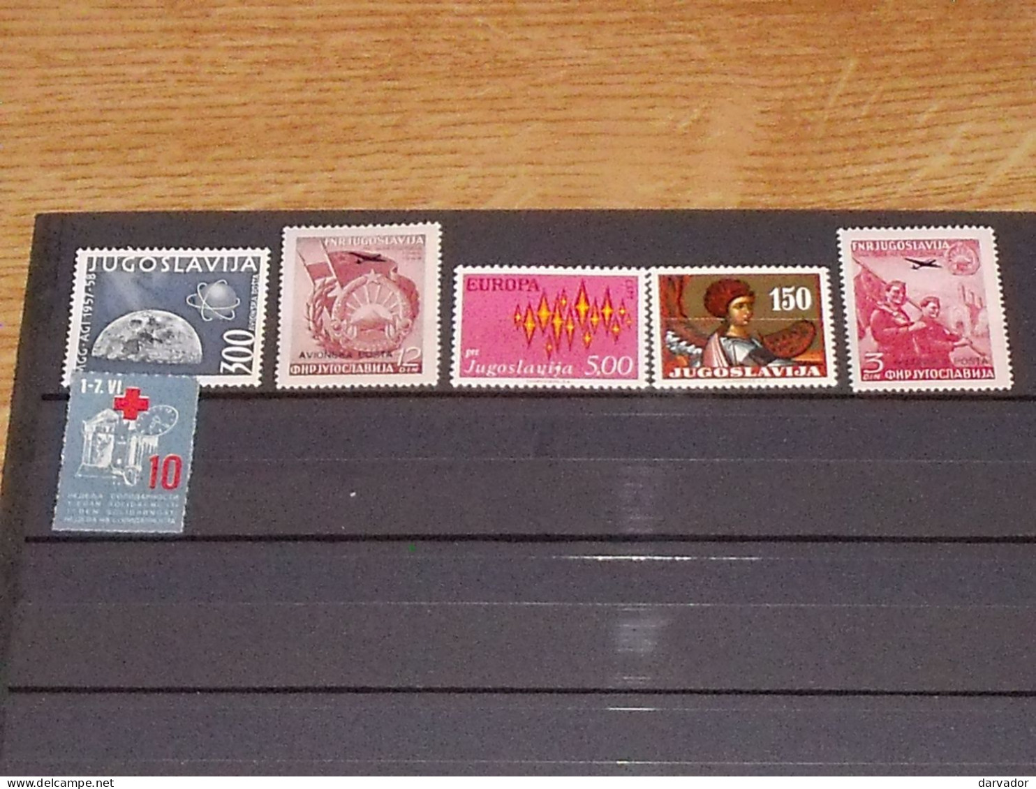 CAISSE BLEU  / YOUGOSLAVIE  / N°: Divers Timbres Tous Neuf ** MNH (dont Europa )   TB - Collections, Lots & Séries