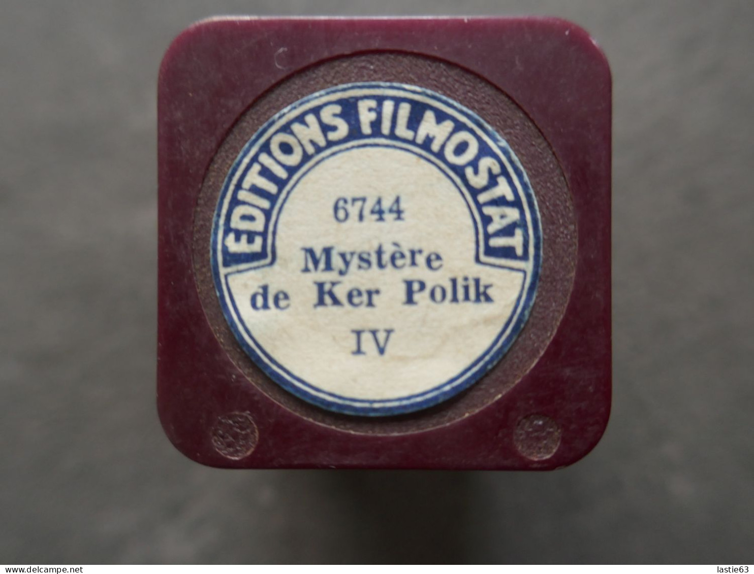 Film Fixe     Editions FILMOSTAT  N° 6744   Mystère De KER POLIK  -  Boîte En Bakelite - Filme: 35mm - 16mm - 9,5+8+S8mm