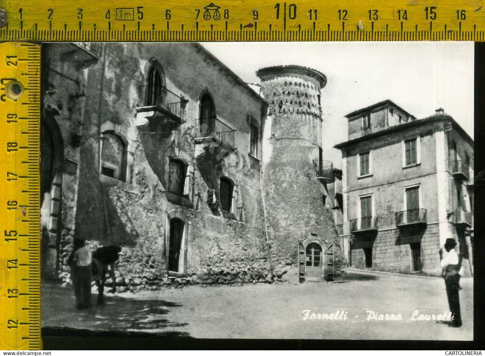 Isernia Fornelli Piazza Laurelli - Isernia