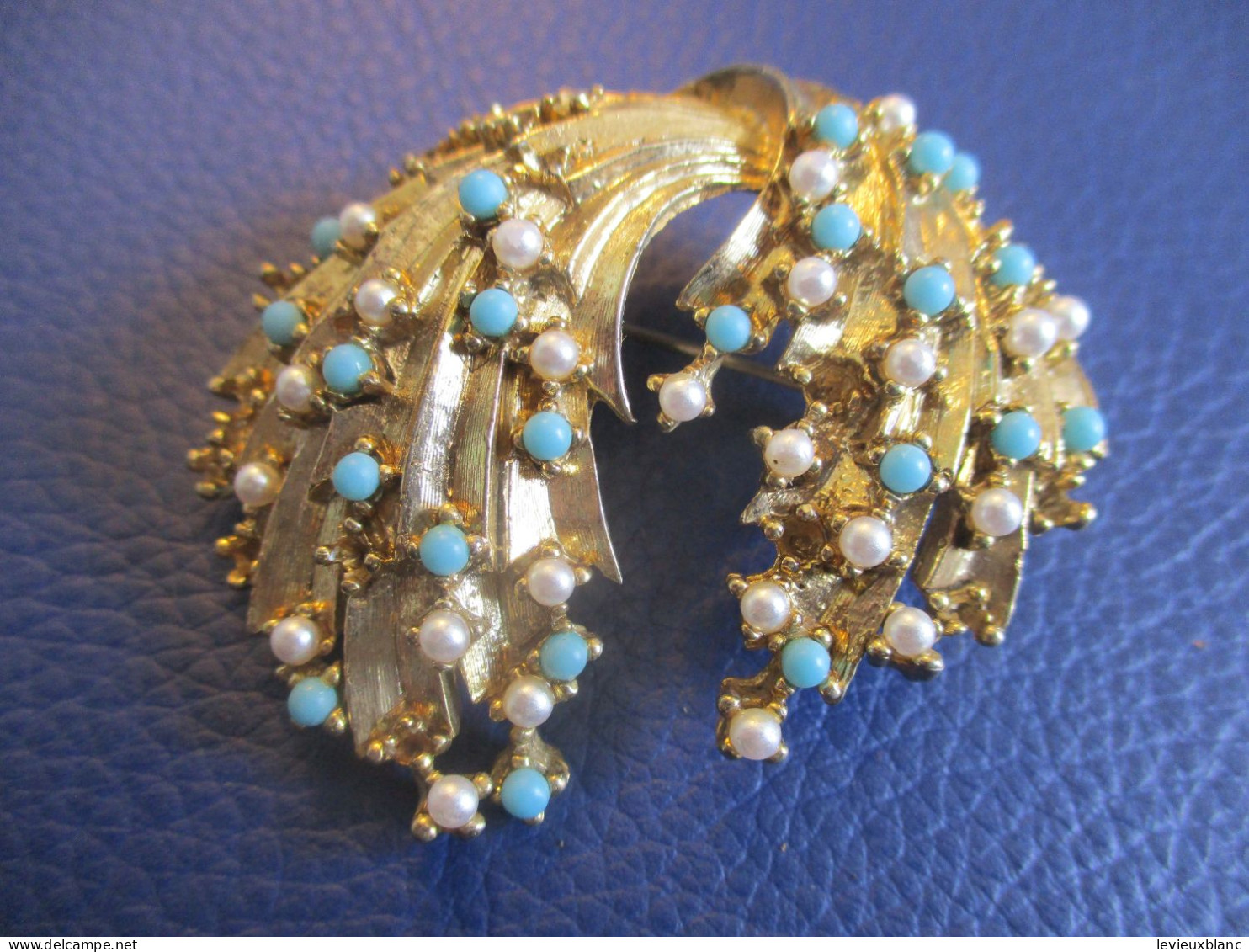 Broche Fantaisie Ancienne Avec Sertissage De Mini Turquoises Et Perles /  Vers 1950-1970         BIJ162 - Necklaces/Chains