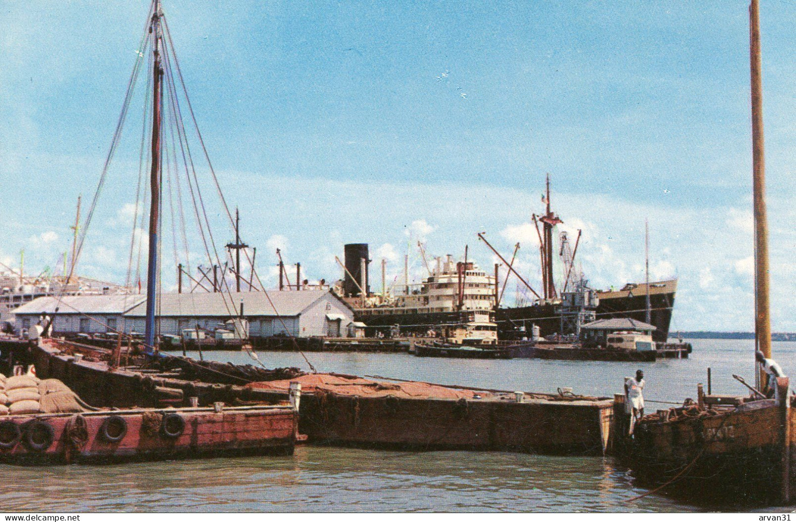 MALAYSIA - PENANG - WATERFRONT SCENE - SHIP UNLOADING GOODS At SWETTENHAM PIER - 1960 ' S - - Malaysia