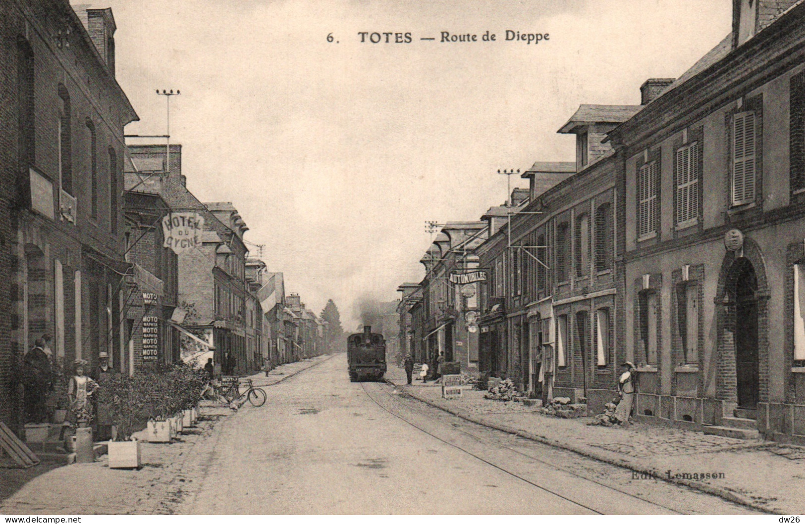Totes (Loire Inférieure) Route De Dieppe, Le Tram (train) Devant L'Hôtel Du Cygne - Edition Lemasson - Carte N° 6 - Totes