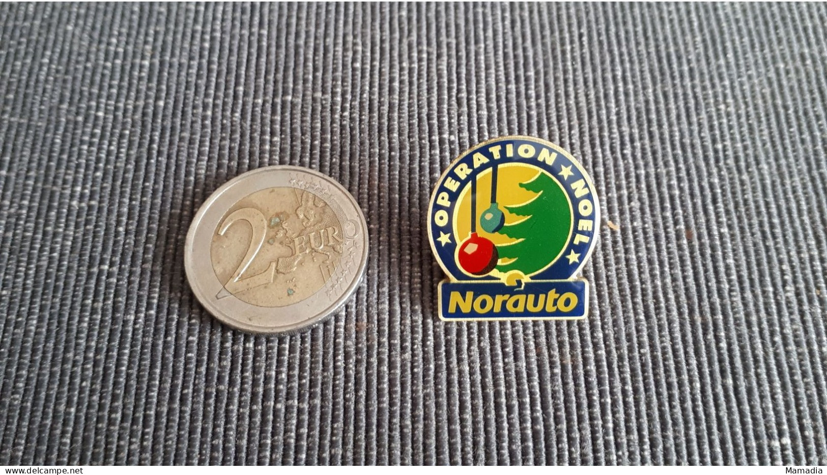 PIN'S PINS NORAUTO OPERATION NOEL AUTO MOTO VELO - Marche