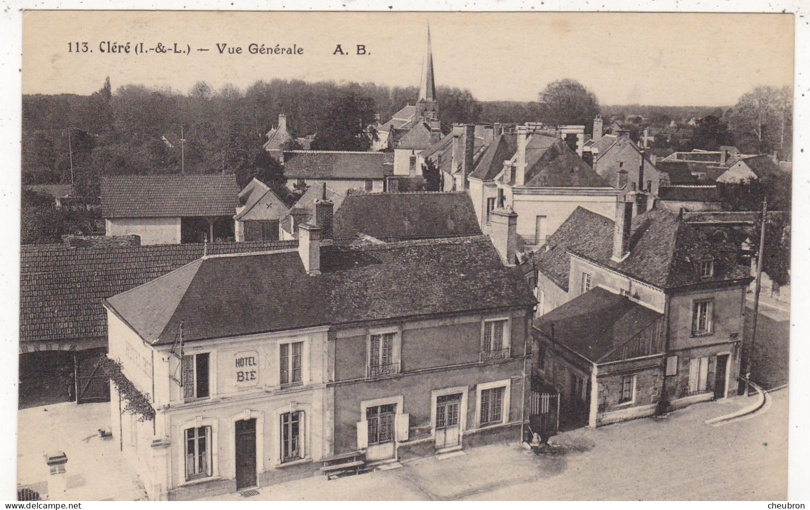 37. CLERE LES PINS .CPA . VUE GENERALE.. + TEXTE ANNEE 1928 - Cléré-les-Pins