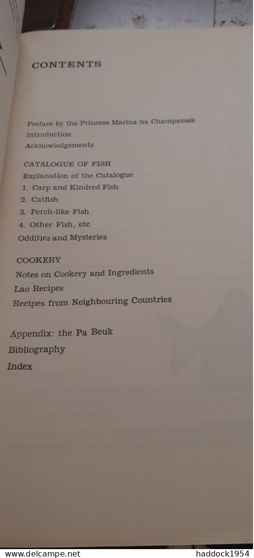 Fish And Fish Dishes Of Laos ALAN DAVIDSON Imprimerie Nationale Vientiane 1975 - Asiática