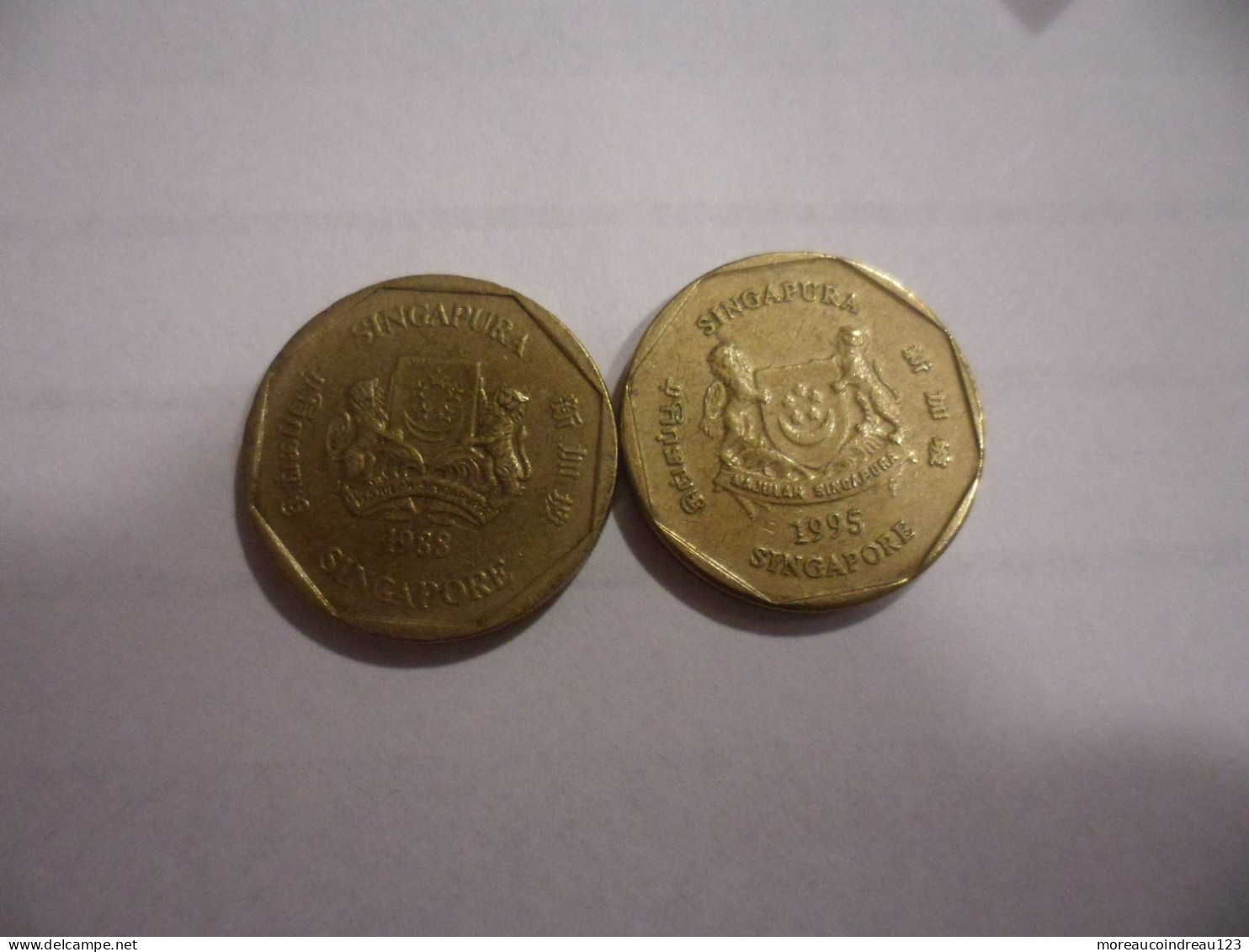 2 X 1 Dollar Singapour (Blason Haut Blason Bas) - Singapur