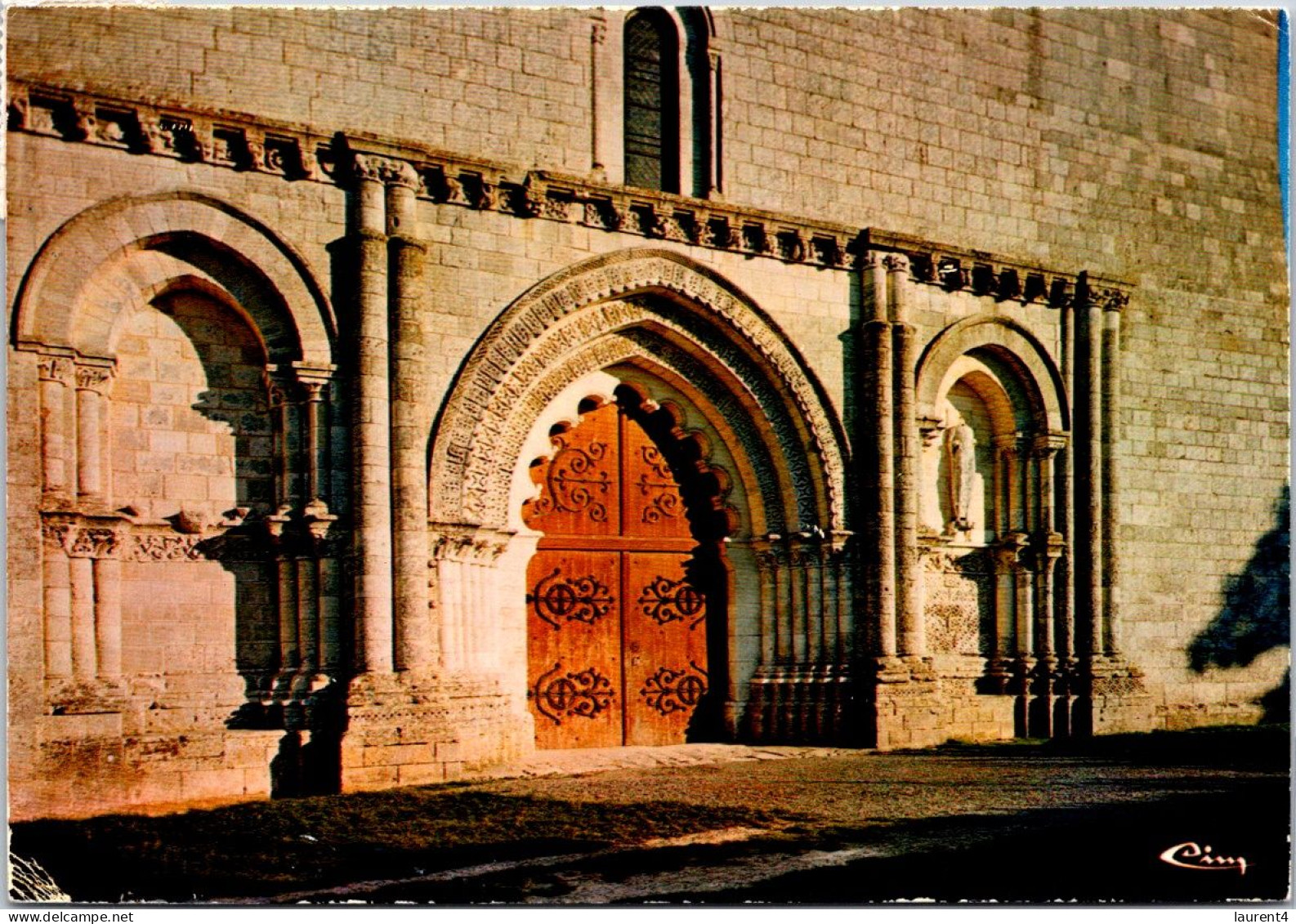 (1 R 1) France - Eglise De Esnandes - Libraries