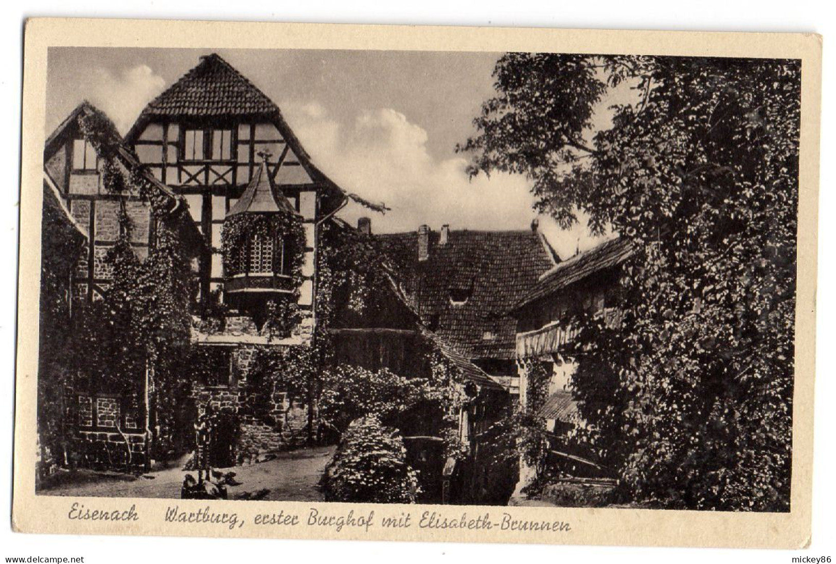 Allemagne -- EISENACH--  Wartburg- Erster Burghof Mit Elisabeth-Brunnen ..................à Saisir - Eisenach