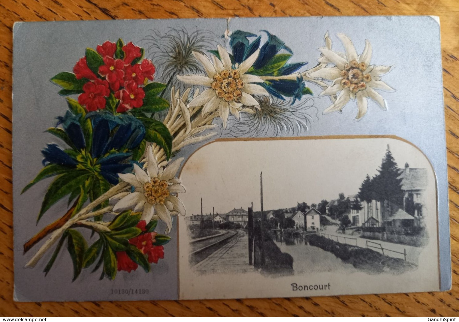 Jura - Boncourt - Une Entrée Du Pays - Jolie Carte Gaufrée, Fleurs, Edelweiss - Boncourt