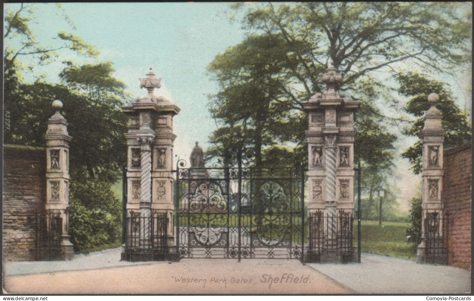 Western Park Gates, Sheffield, Yorkshire, C.1905 - Wrench Postcard - Sheffield