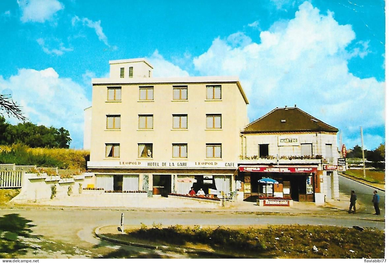 LOUVRES - ( 95 ) - Tabac De La Gare .  ( C. P. M. -Gd -Ft  ) - Louvres