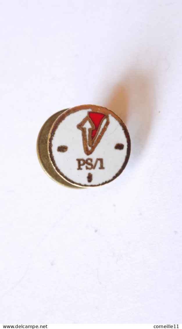 PIN'S IBM PS/1 - Informatique