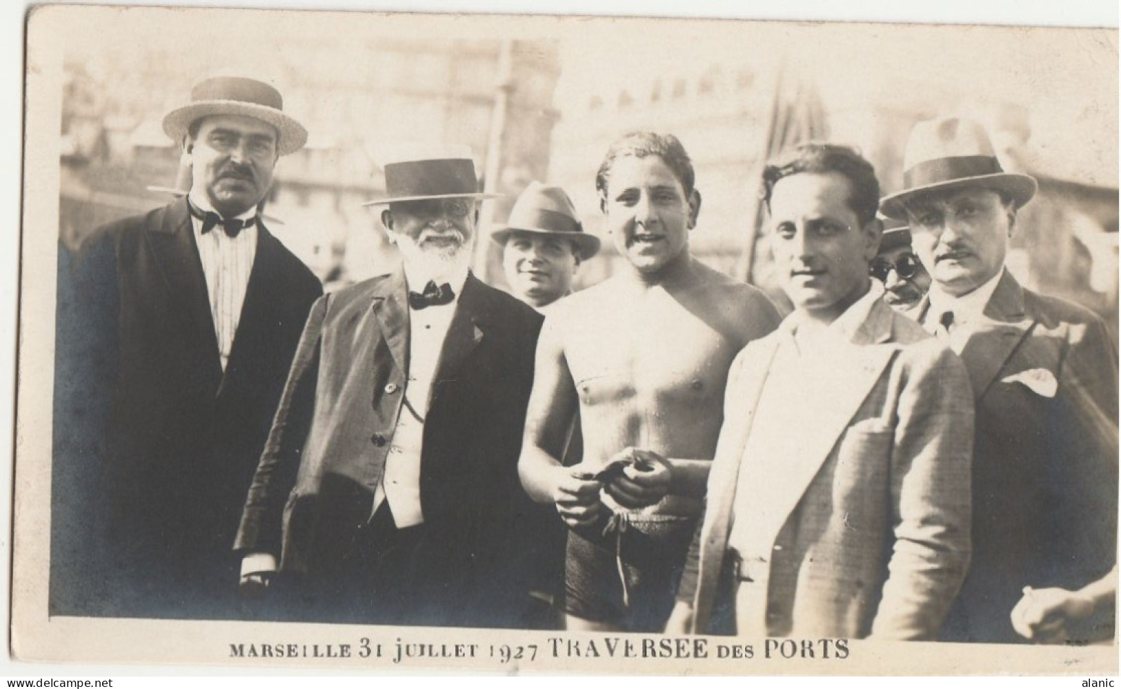 CPA13 /   MARSEILLE 31 JUILLET 1927 TRAVERSEE DES PORTS-Arrivée Du Gagnant-ANIMEE -Non Circulée-INCONNUE Très Rare - Puerto Viejo (Vieux-Port), Saint Victor, Le Panier