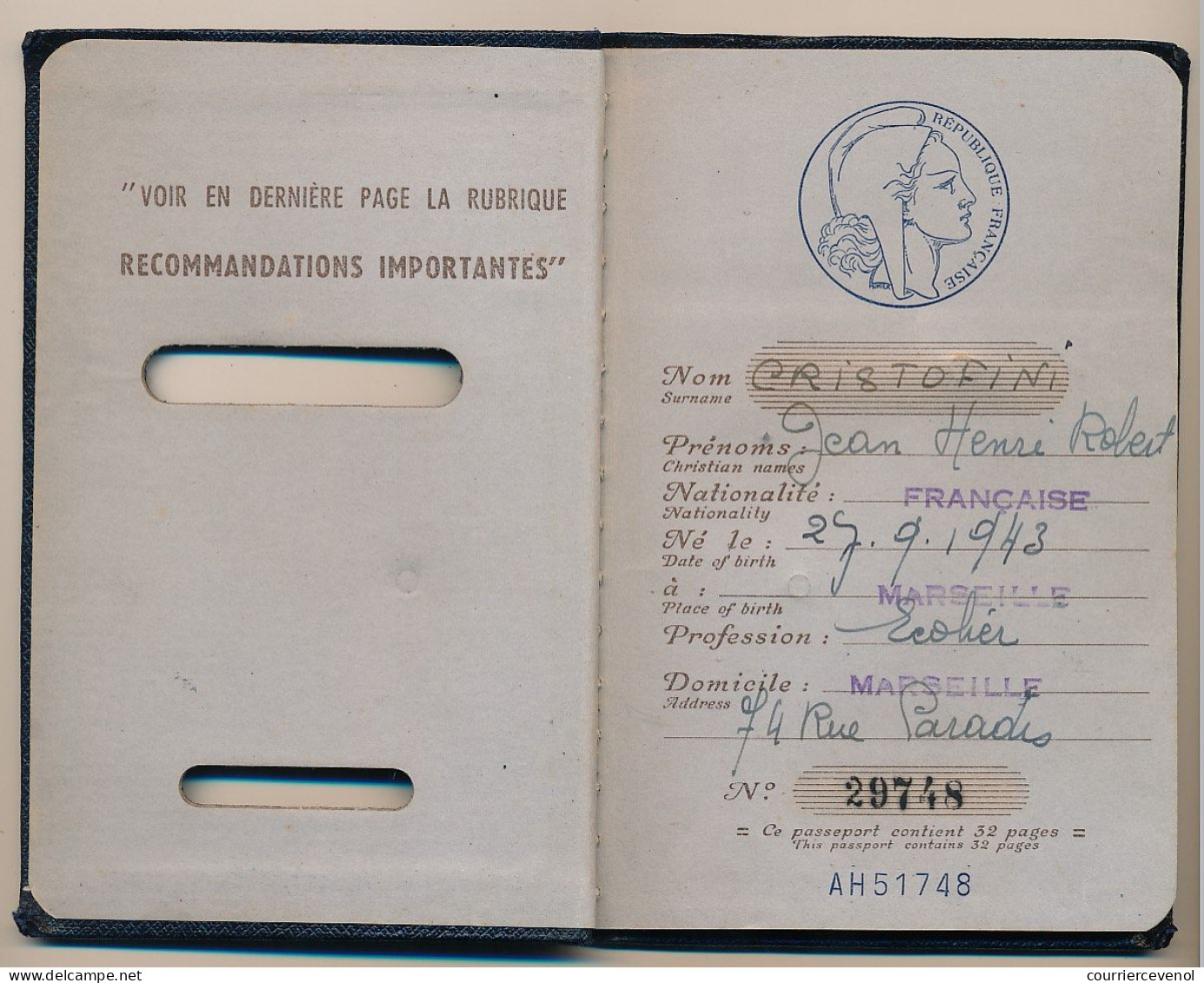 FRANCE - Passeport Délivré à Marseille (B. Du R.) - 1954 - Enfant - Fiscal Type Daussy 2000 Francs - Cartas & Documentos