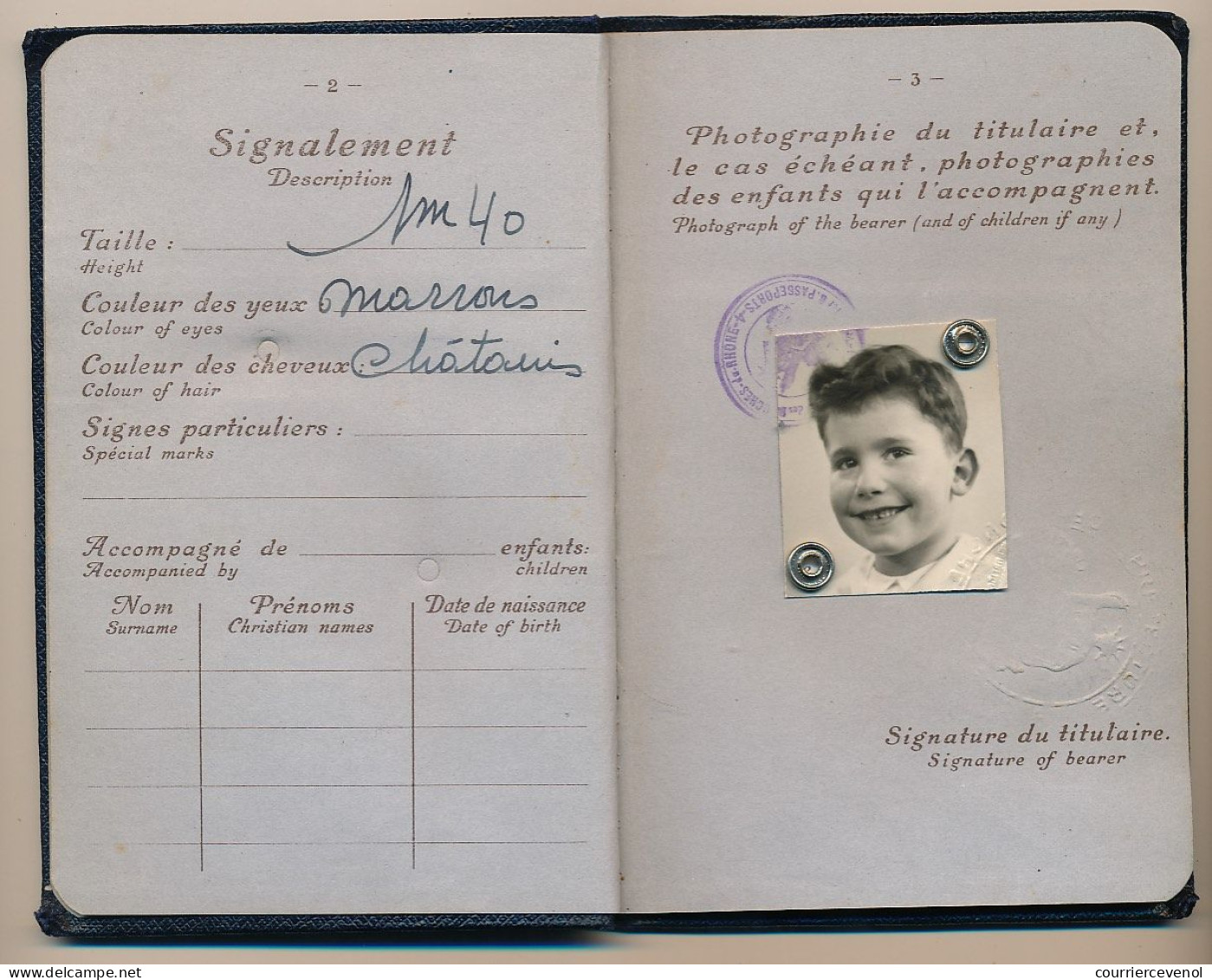 FRANCE - Passeport Délivré à Marseille (B. Du R.) - 1954 - Enfant - Fiscal Type Daussy 2000 Francs - Lettres & Documents