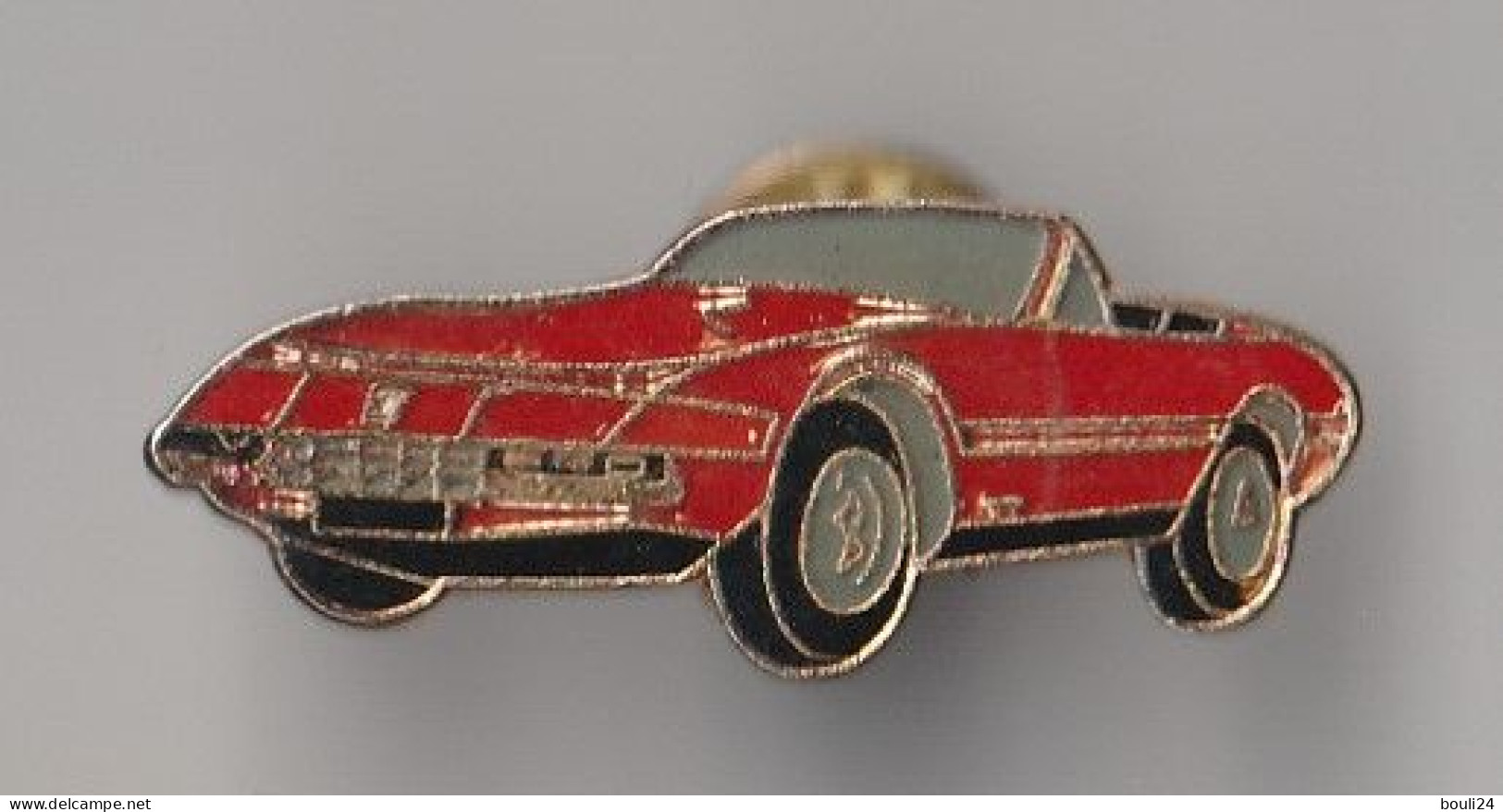 PIN'S THEME AUTOMOBILE  FERRARI  ROUGE  COUPE  DECAPOTABLE - Ferrari