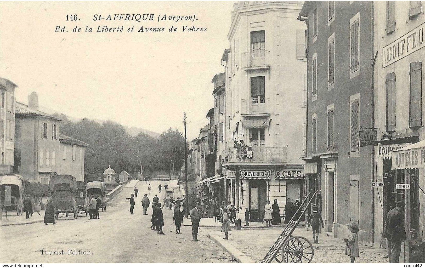 12 SAINT-AFFRIQUE BOULEVARD DE LA REPUBLIQUE AVENUE DE VABRES COIFFEUR CAFE  DEVANTURES COMMERCES ANIMATION AVEYRON - Saint Affrique