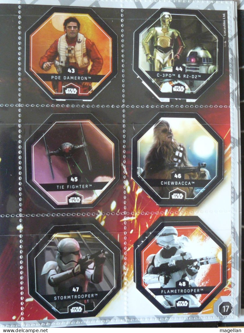 Star Wars 2015 - Les 54 cartes dans leur classeur avec le plateau de jeu (voir les scans)