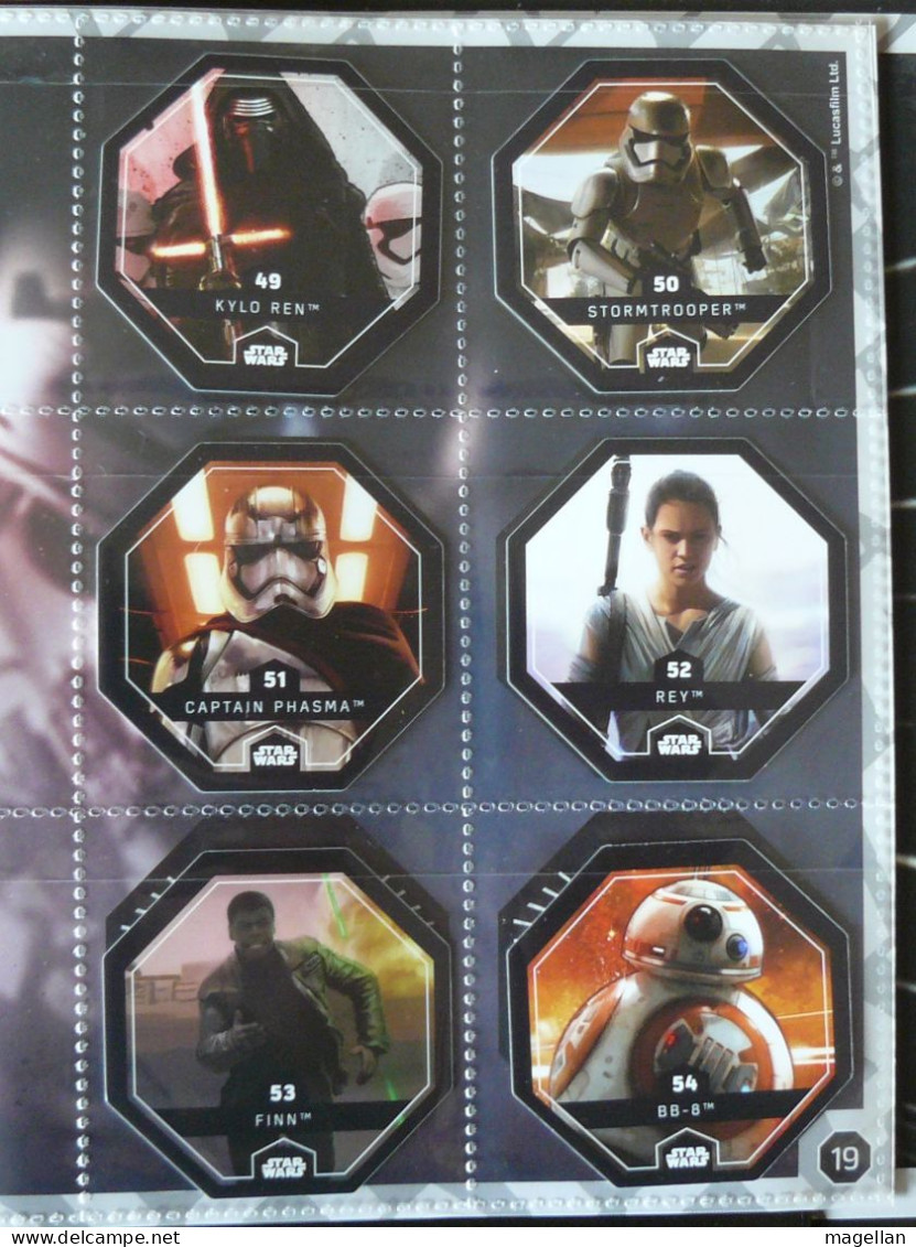 Star Wars 2015 - Les 54 cartes dans leur classeur avec le plateau de jeu (voir les scans)