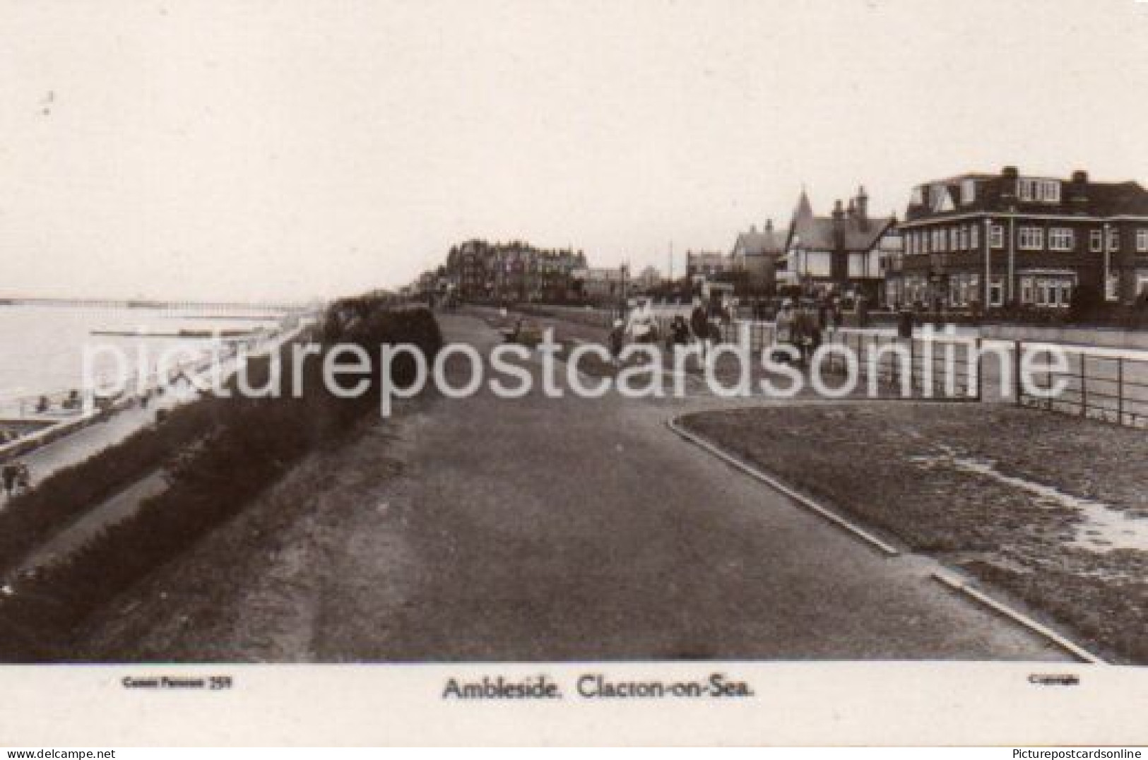 CLACTON ON SEA AMBLESIDE OLD R/P POSTCARD ESSEX - Clacton On Sea